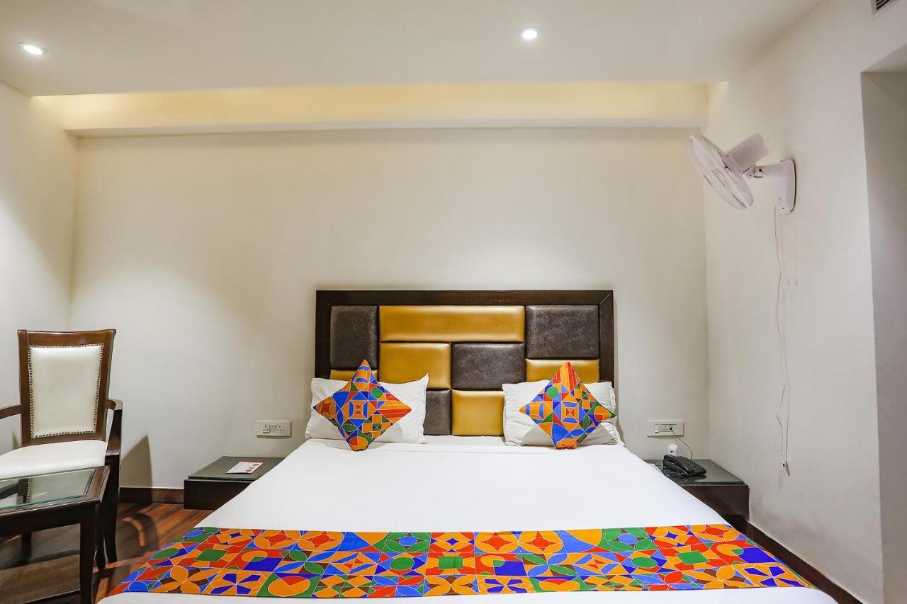 Fabhotel Grand Stay New Delhi Exterior photo